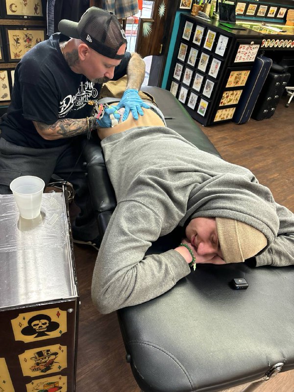 Investor App - Dark X Webflow Template